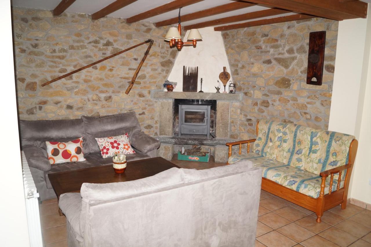 Casa Rural Leonor San Ciprián エクステリア 写真